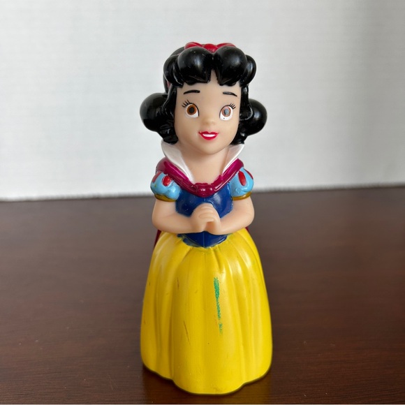 Set of Five Disney Character Bath or Pool Toys - Picture 3 of 13